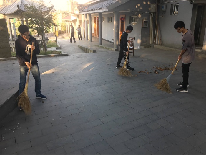 清扫.jpg