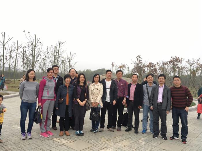 教师.jpg 教师.jpg