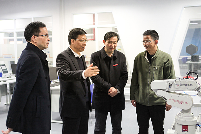 C:\Documents and Settings\Administrator\桌面\IMG_1617700.jpg